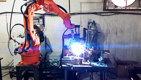 摩托車配件焊接三